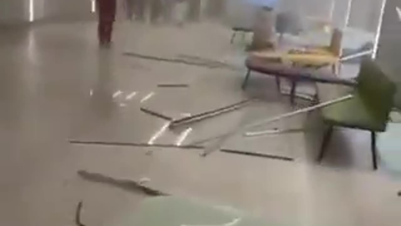 1.- Irán ataca con misil balístico el Hospital Soroka en Beer Sheva (Tel Aviv)