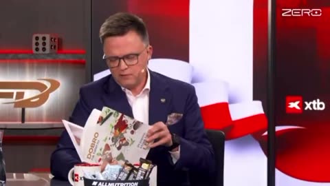 - Od 1,5 roku buduję relacje międzynarodowe - I co Pan załatwił dla Polaków?