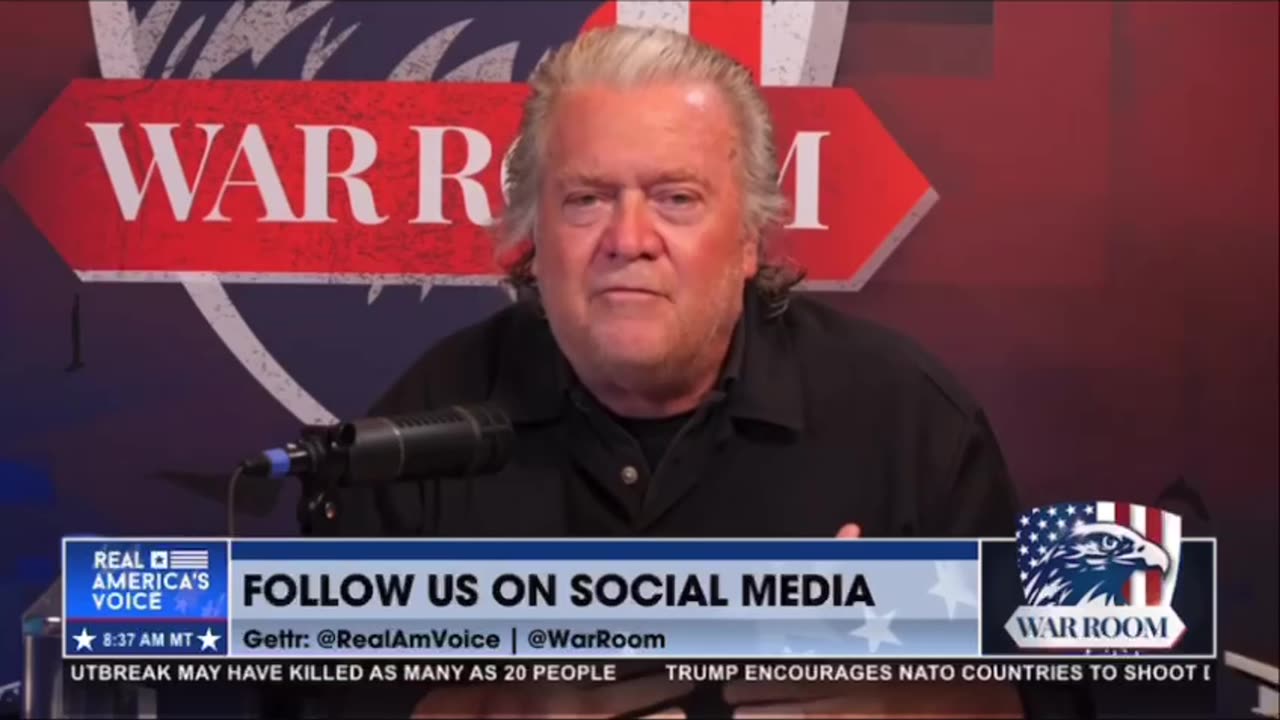 Bannon goes off on Hildabeast