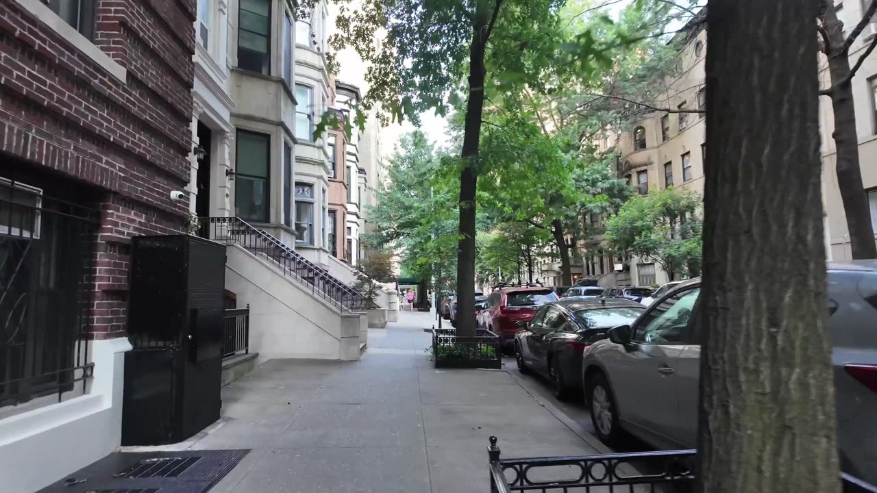 🗽 NYC Live 🔴 Walk (Chat on YouTube)