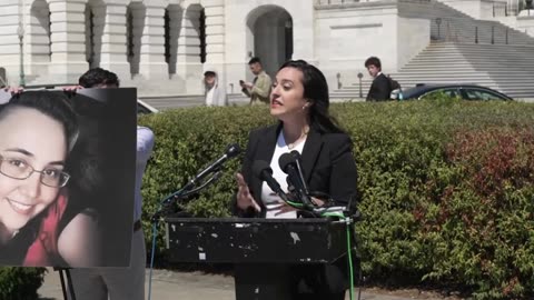 Democrat Congresslady says she had to Google the word ‘constituent’ &
