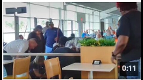 "2023: Woman Collapses at Orlando Airport"