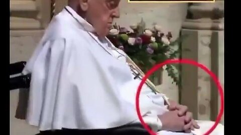 📽️POPE HAS 3 HANDS🫲🏻🫱🏻🫱🏻 🎞️