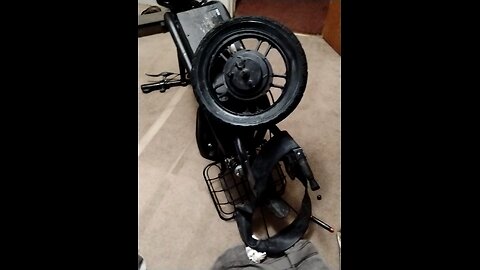 Finally got my seized bolt off the back. My buddy came through and pulled a Hercules!