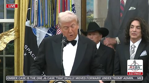 WATCH: President Trump presents medallions to this year’s Kennedy Center Honors recipients