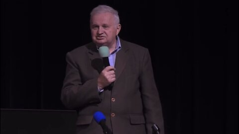 У зависти , зелёные глаза …