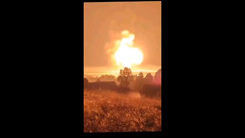America attacks iran. Big ball of fire erupted 🔥