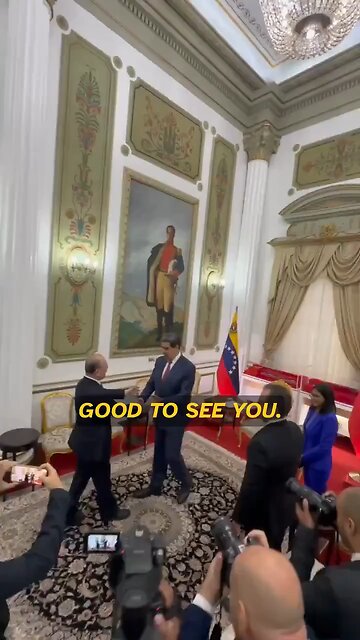 🇺🇸🇻🇪A few hours before the American attack, Venezuelan President