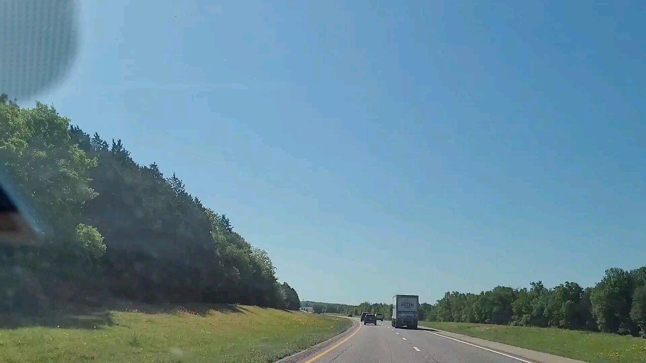 HOA ĐỒNG NỘI THÁNG 4