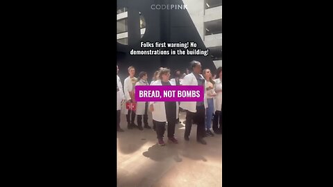 Doctors Against Genocide held a vigil at the U.S. Senate, holding pita bread