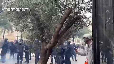 French Protestors Set Paris Restaurant on FIRE During 'Block Everything' Demonstration