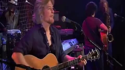 Daryl Hall & John Oates - Maneater = Live Troubadour