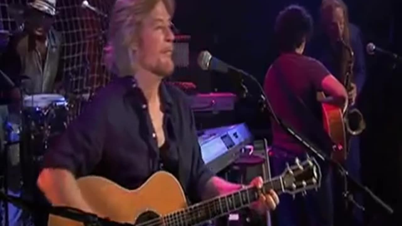 Daryl Hall & John Oates - Maneater = Live Troubadour