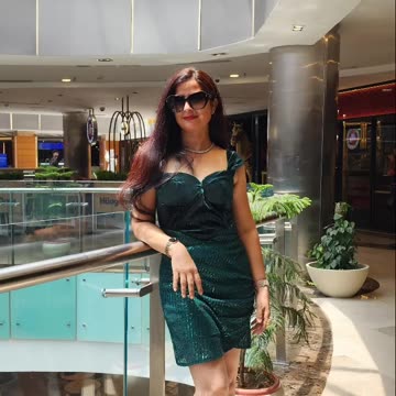 Neelam Hamdard Vlog58 Green