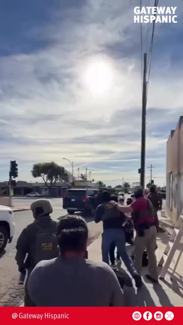 ICE Conducts Operation and Is Verbally Confronted by Civilians Inside a Religious Facility