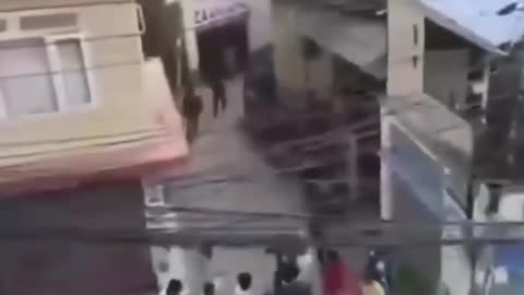 Nepalese Finance Minister socked & hammered on the streets of Nepal as he tries to flee on foot.