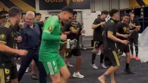 La Selección Mexicana celebra su triunfo en la Copa Oro 2025 al ritmo de ‘Payaso De Rodeo’