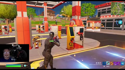 JUST AN OG GAMER HOPING FORTNITE WORKS TODAY