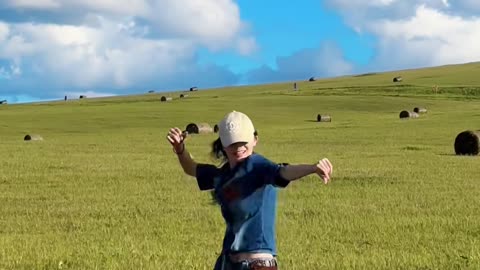 Floating Azure Denim Hypnotic Urban Dance | Daily Beauty EP 1037