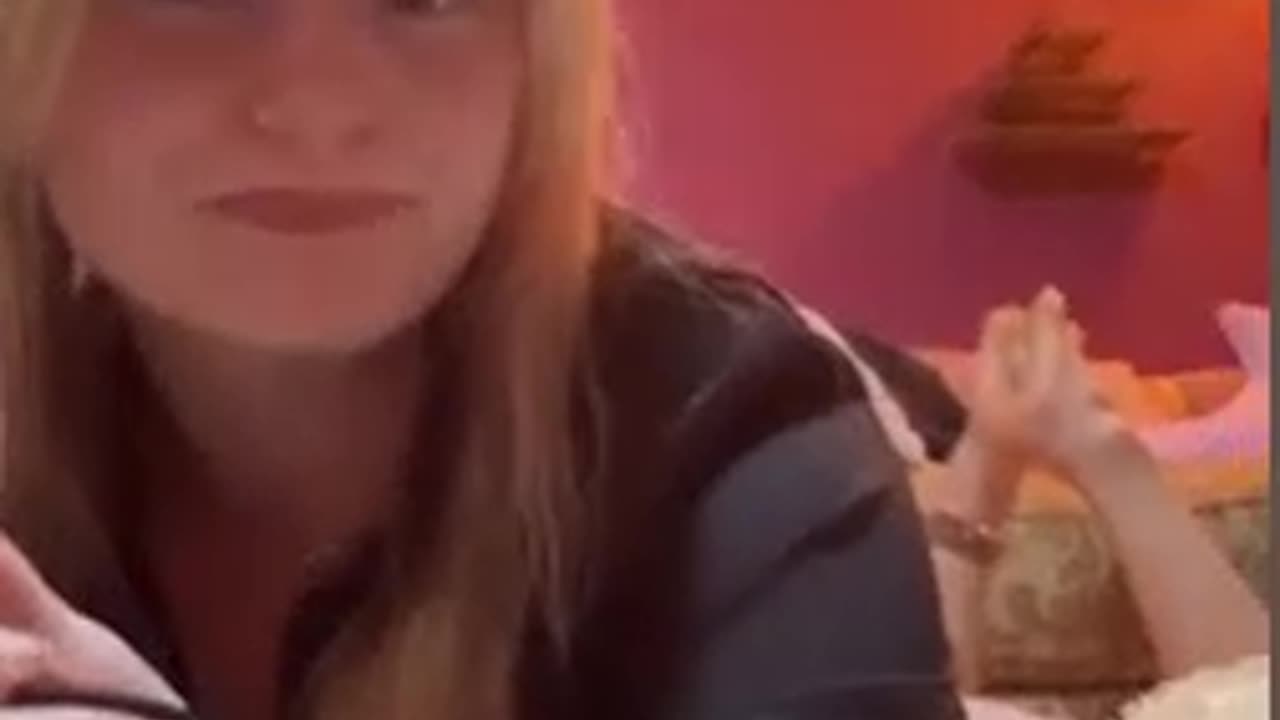 Ashley is Lovely 🖤🤍👣