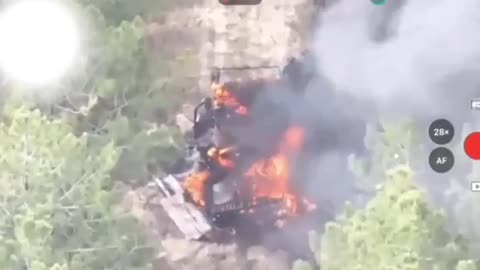 🔥 In temporarily occupied Oleshky, the Defense Forces of South are burning