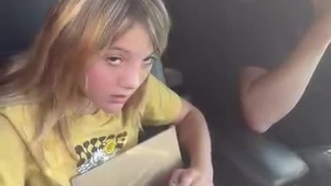 Amazing: Mom freaks on Daughter for ordering Temu SHOCK KITTEN SURPRISE #viral #