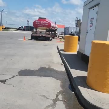 SUNDAY FUNDAY #ourtruckinglife #mytruckinglife #truckdriver #trucking #reallifetruckers