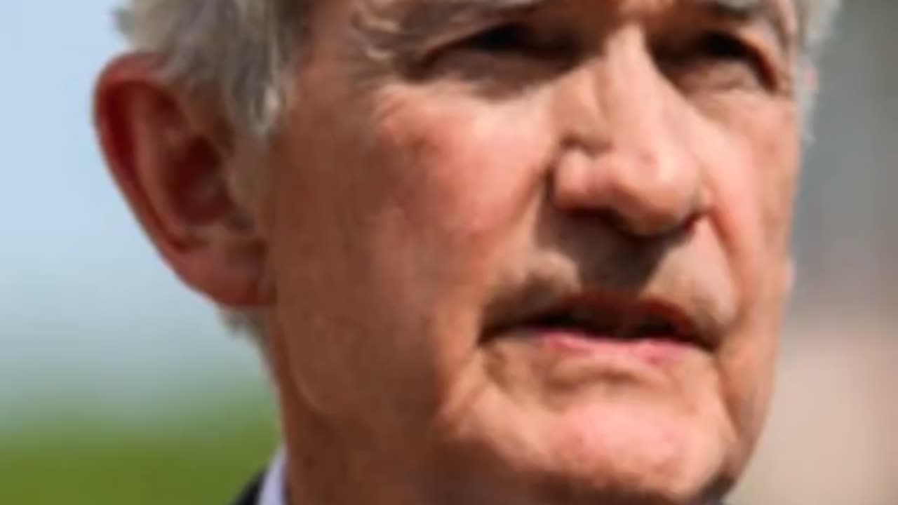 Trump Attacks Powell Over Fed Renovation