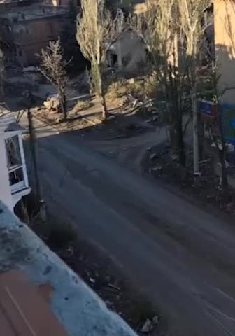 Calm in Bakhmut: Soldiers Stroll the Streets in Slippers