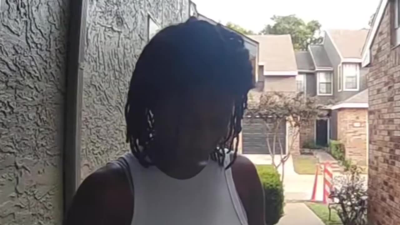Diversity enriches neighborhood