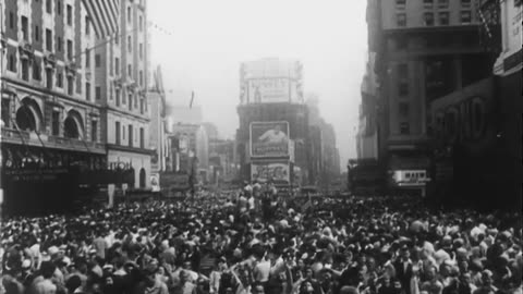 COMBAT GUN CAMERA OV... - COMBAT GUN CAMERA OVER JAPAN & GERMANY; V-J DAY CELEBRATION - 428-npc-1183