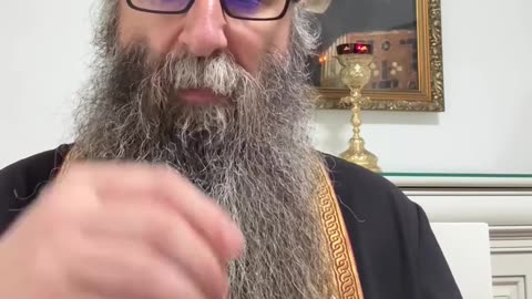 Ereticu Ecumenist Calinic Slabu Hulitor,Schismatic,Apostat,Antihrist,Batjocoritor al Semnului Crucii