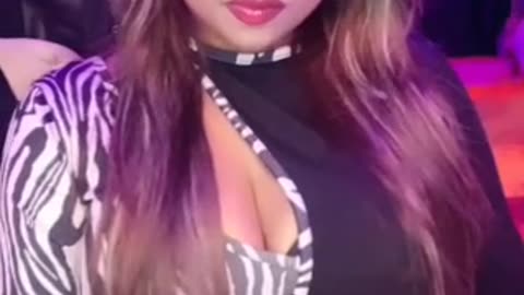 Tere Piche Piche Karte Khali Tu Hi Mera pali