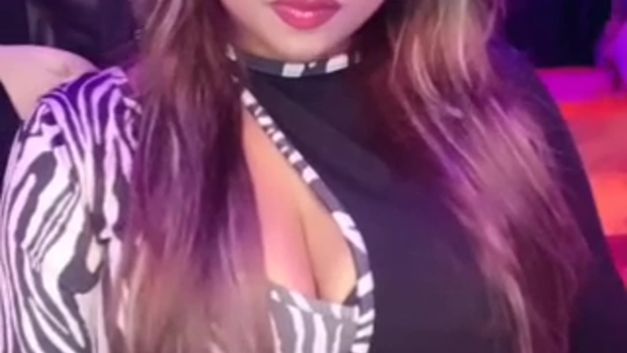 Tere Piche Piche Karte Khali Tu Hi Mera pali