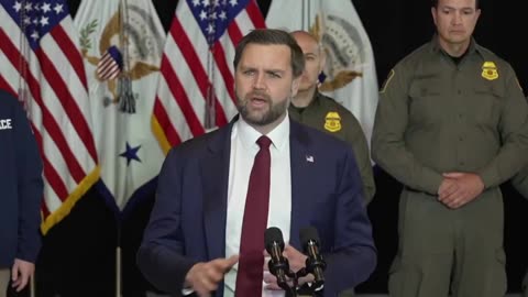 🚨 BREAKING: VP JD Vance just WALKED OUT in Minneapolis flanked by ICE...