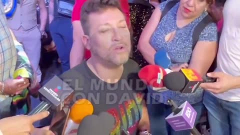 Pablito Ruiz aclara si cobró en su fiesta y revela su beso con Ricky Martin