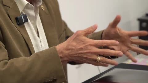 Congresista Roberto Chiabra 'La familia es la que pone las bases'