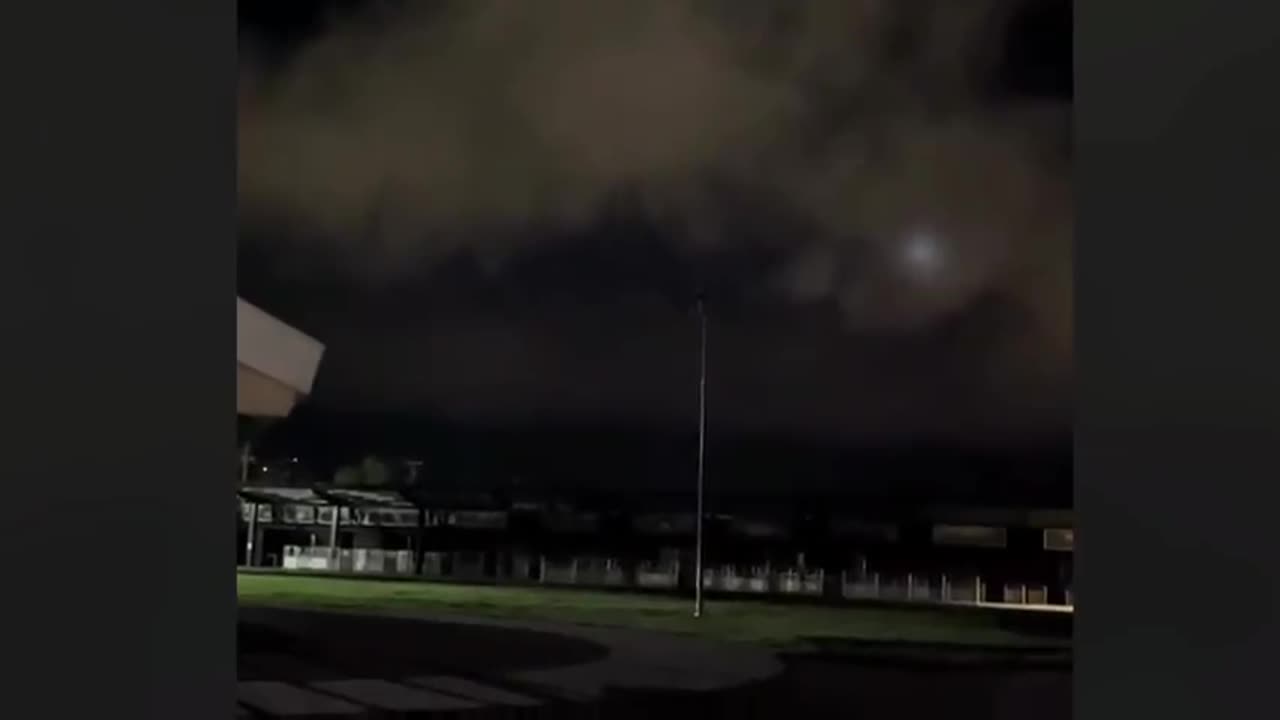 Man Records Something Strange Beneath Yellowstone, And Things Get Crazy .......