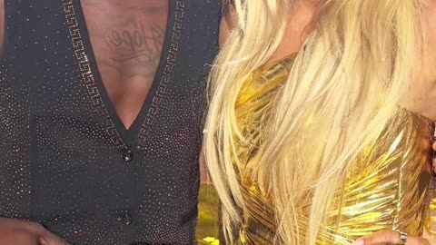 Jamal Roberts & Carrie Underwood Praise Contestants with Constructive Feedback - WorldEye
