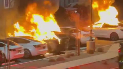 BREAKING: Multiple Tesla vehicles set on fire in Las Vegas