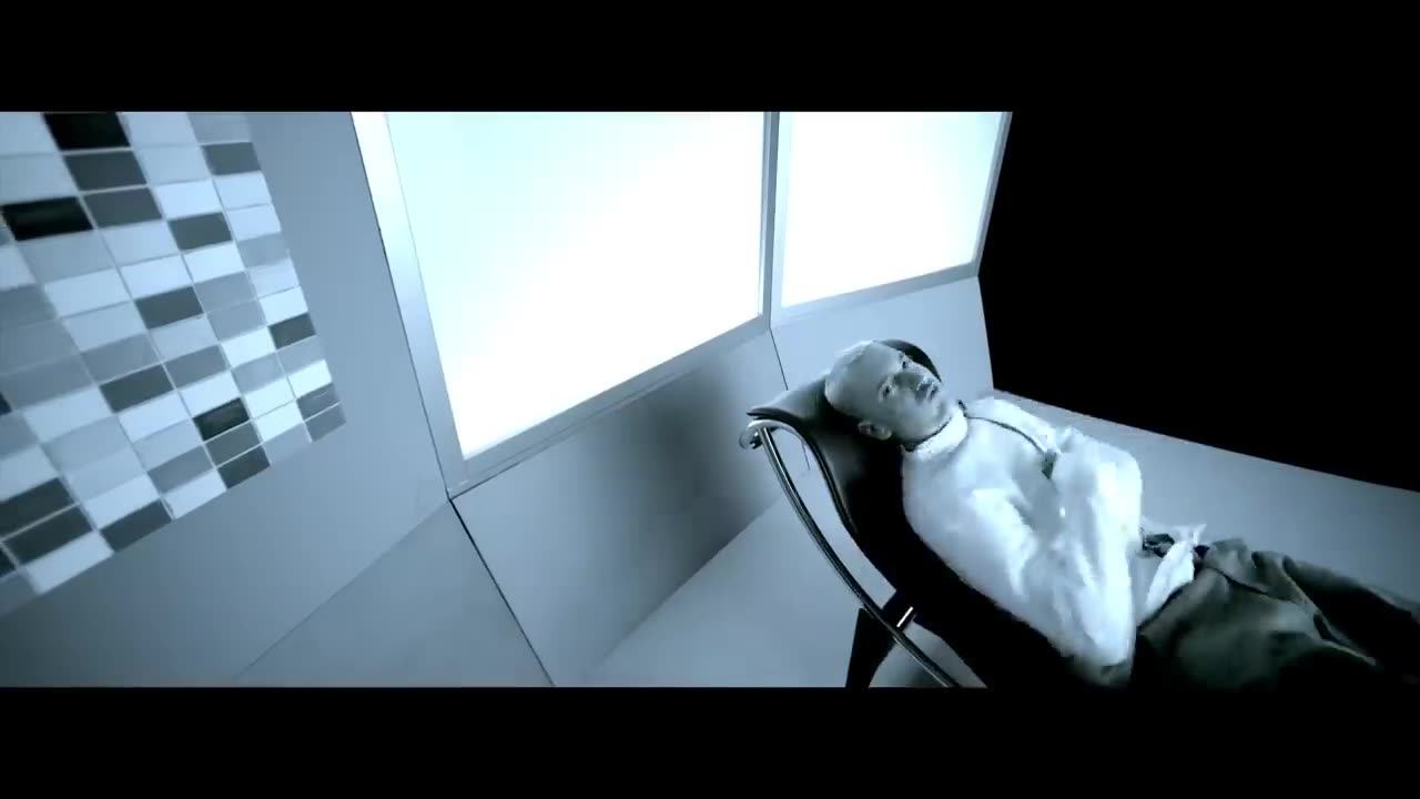 Eminem ft. Rihanna - The Monster (Explicit) [Official Video]