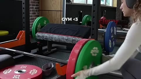 Full Length Long Sleeve & Leggings for the Gym", complete with fitting hashtags: