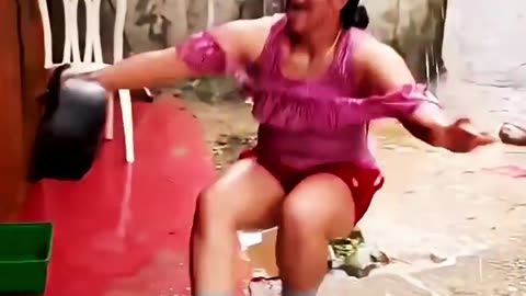 funny fails,,,,,,,,,wait till end!!