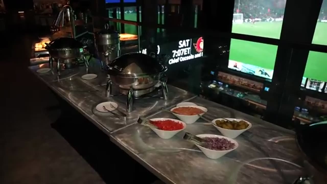 Lucky Lisa just broke the record for winning the grand prize in (Your Luck Has Arrived)!