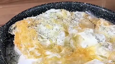 Super oil + eggs =??