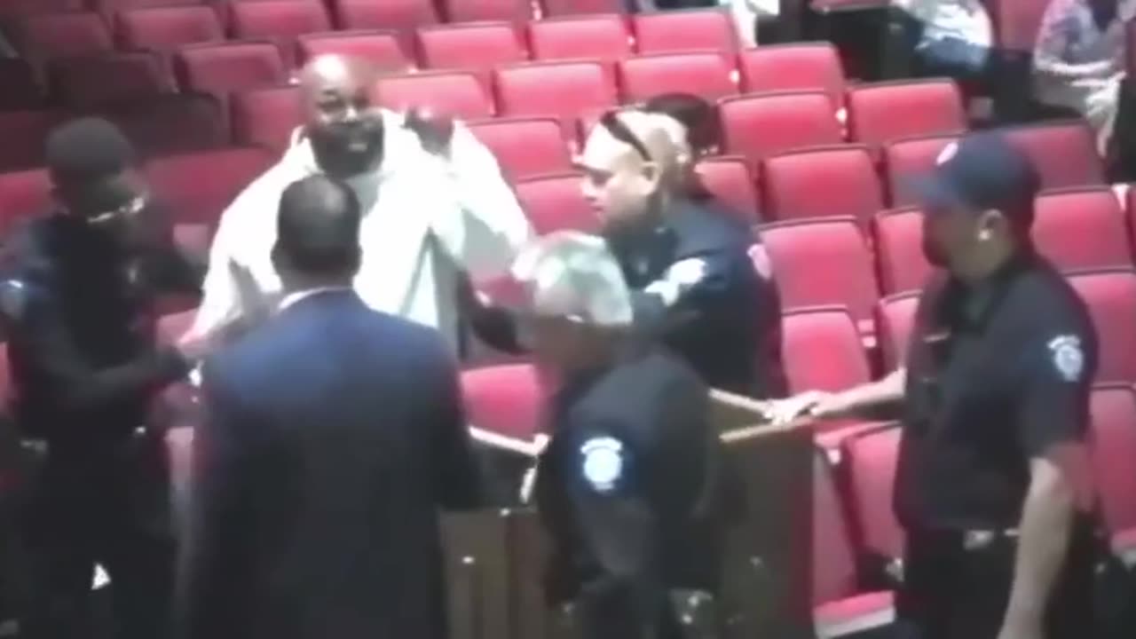 Sexualization in Schools, Dad Complains