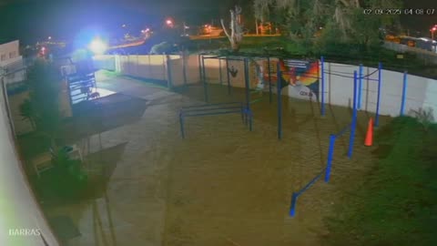 Sujeto roba en Colegio Altos del Cerro Grande