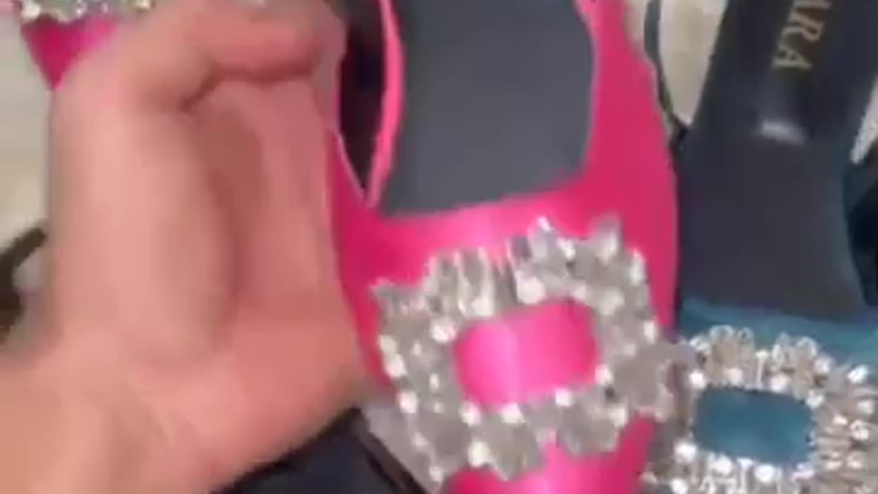 Ladies Sandal Slipper & Comfort Footwear | Ladies Shoes Wholesalaer | Ladies Shoes Market