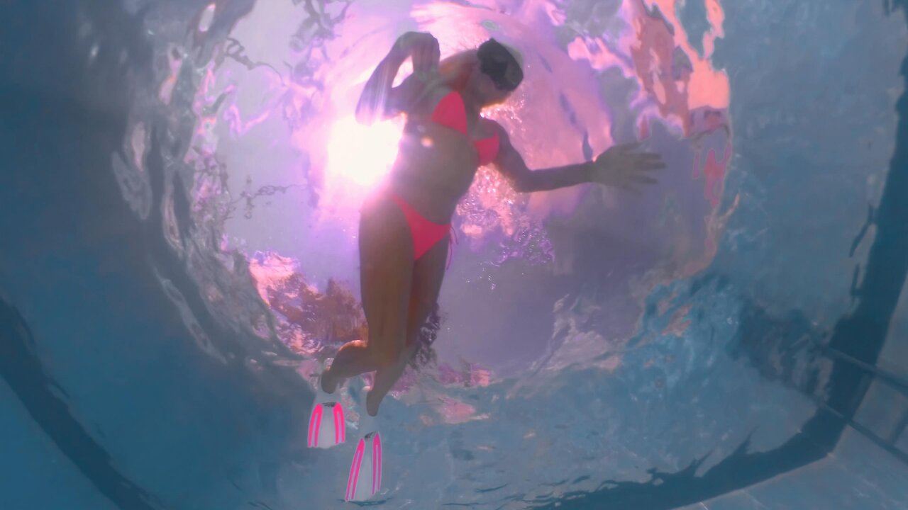 Zoey Underwater: Swimming Underwater,Mask and Pink Fins