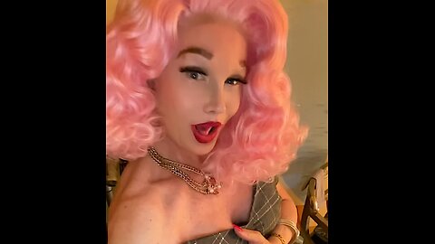 Patgirl Dakota Jayne Mansfield Look. With Love from the Old Holly from Wood
